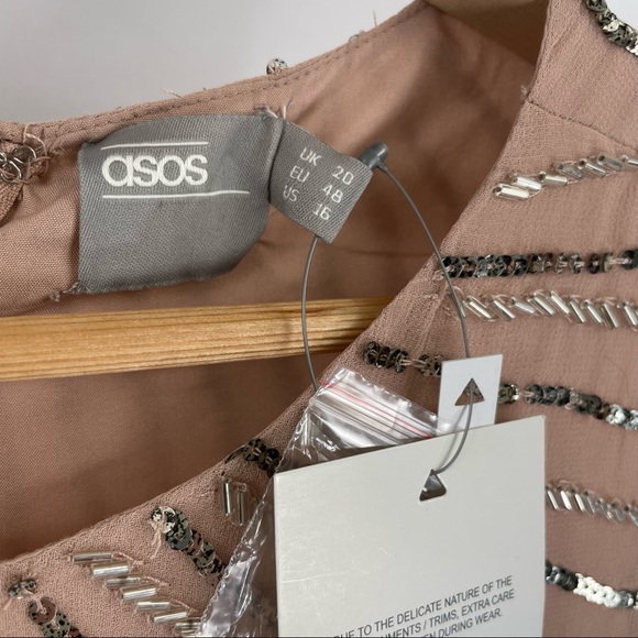 ASOS Pink Geometric Pattern Dress - Picture 5 of 15